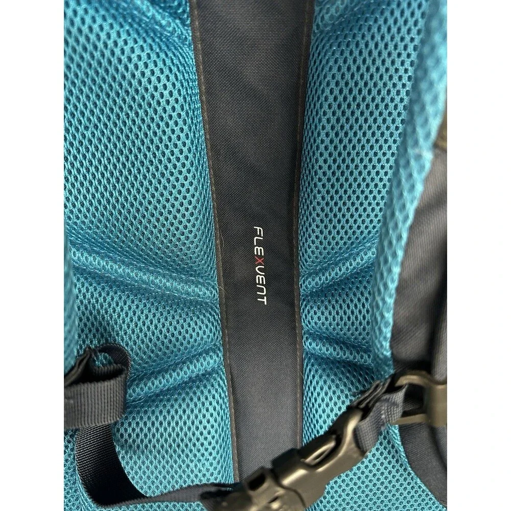 North‎ Face Vault backpack 20 Liter Navy Blue